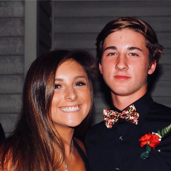 Meet your Posher, Tara - Picture 1 of 1